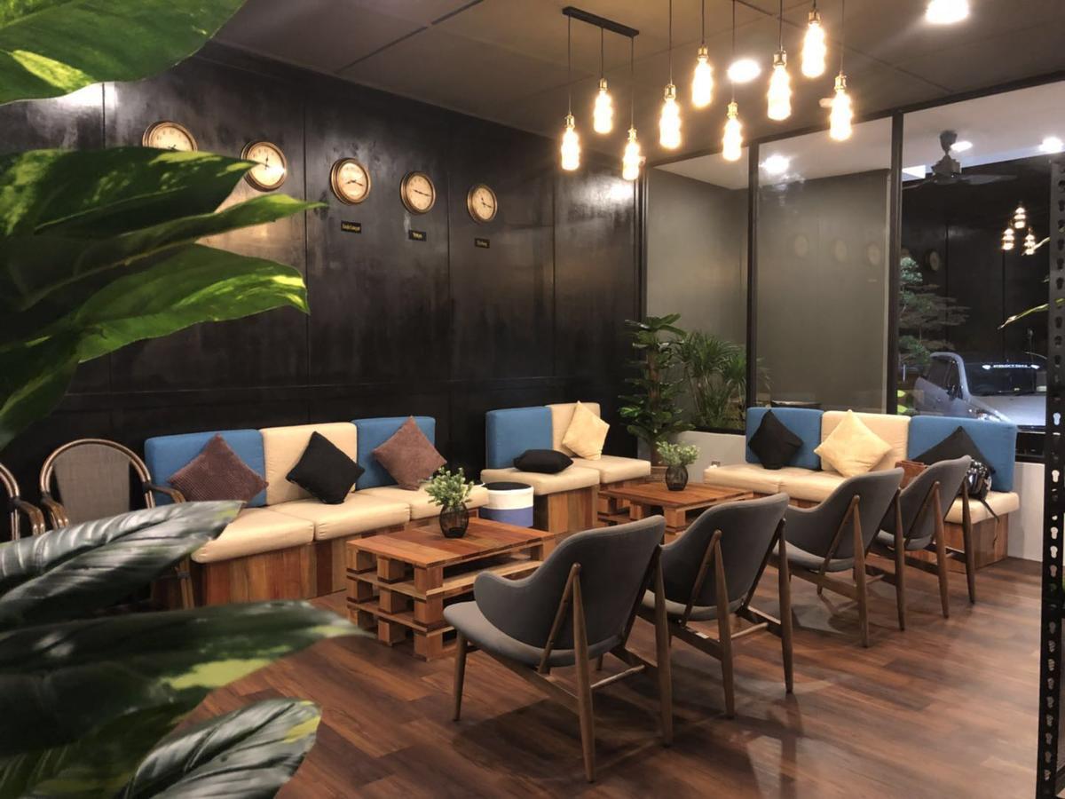 K Boutique Hotel Телук-Интан Экстерьер фото