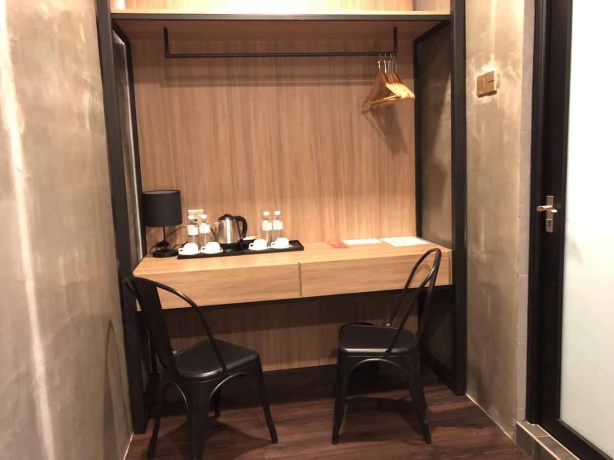 K Boutique Hotel Телук-Интан Экстерьер фото